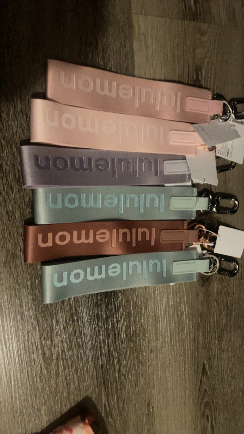 Lululemon Keychain(15$ for 1)