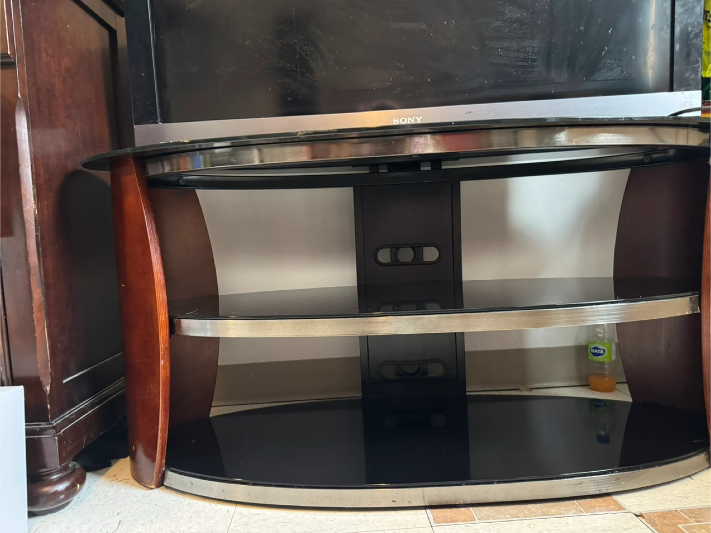 Curved Glass and Wood TV Stand - photo 3