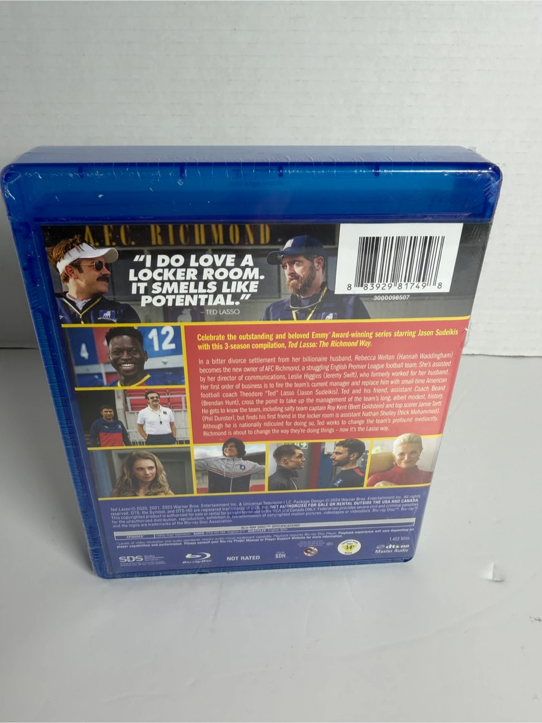 Ted Lasso: The Complete Series (Seasons 1-3) [Blu-ray] - photo 2
