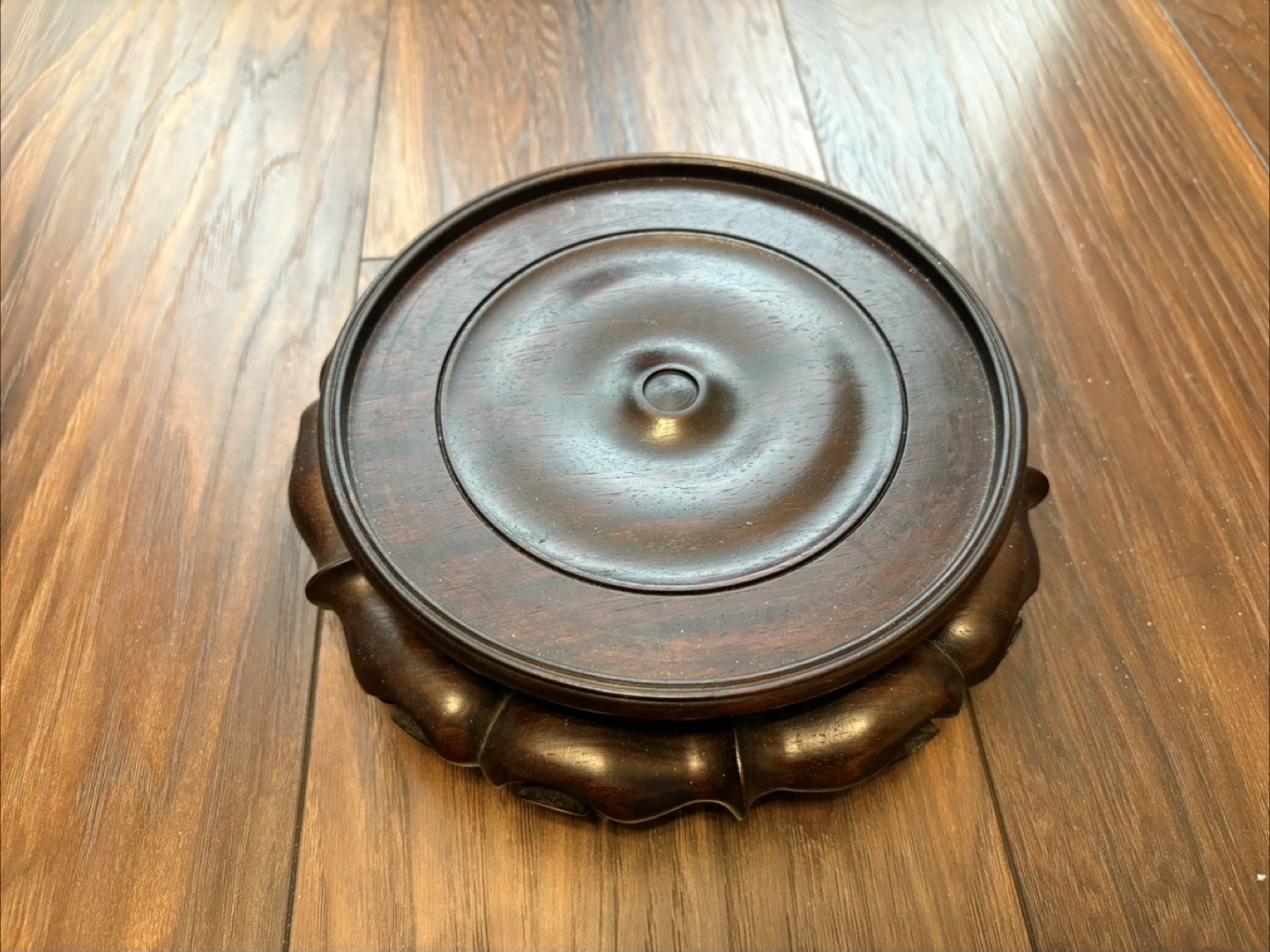 Vintage Rosewood Vase Stand - Like New - photo 2