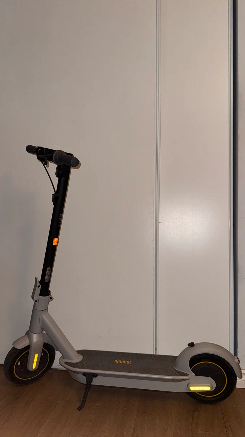 Ninebot Max G30LP Electric Scooter