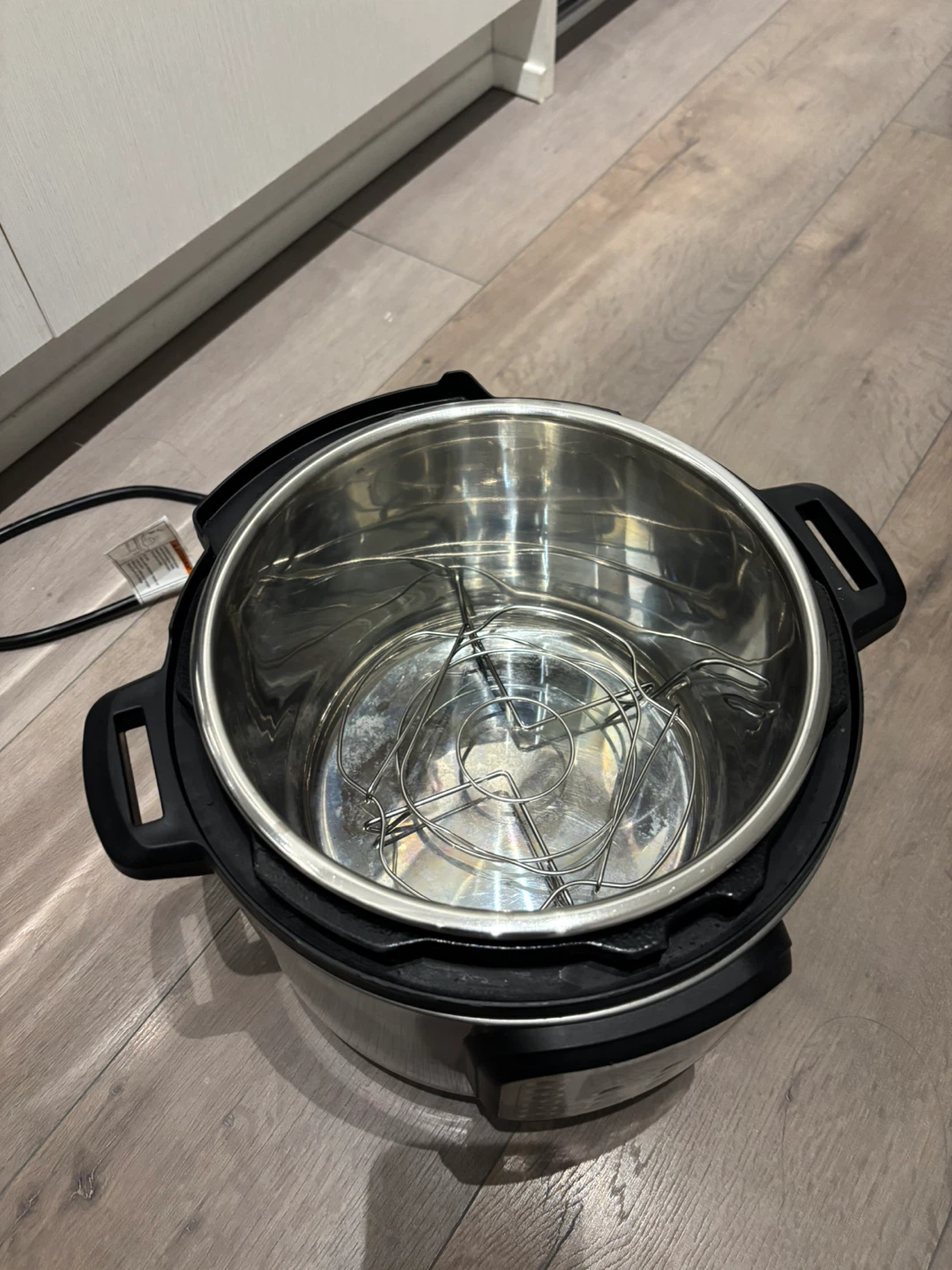 Instant Pot Electric Pressure Cooker - photo 2