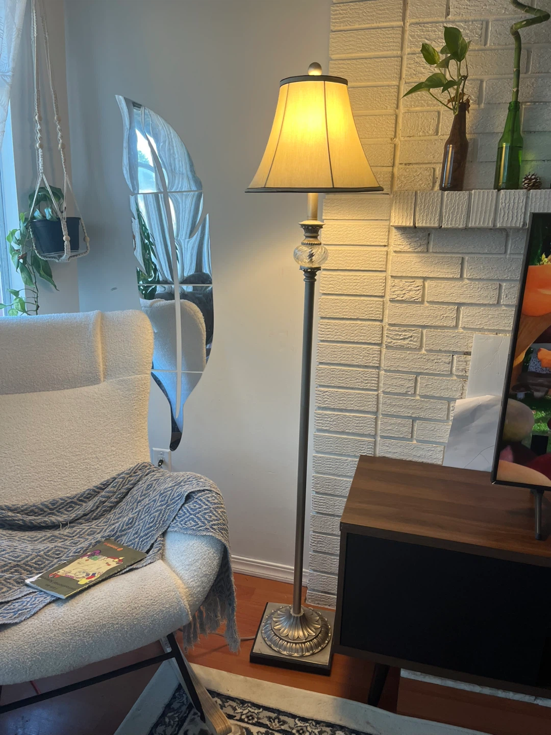 Floor Lamp with Decorative Glass Accent