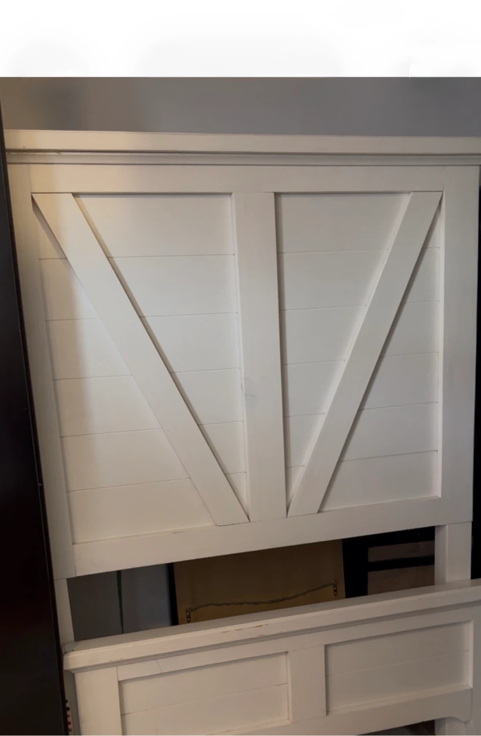 White Sea Shell Twin Bed Frame - photo 2