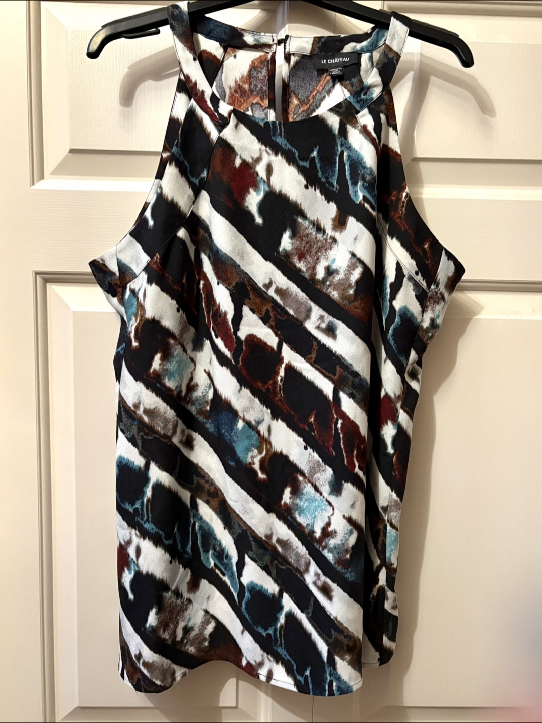 LE CHÂTEAU Sleeveless Printed Top