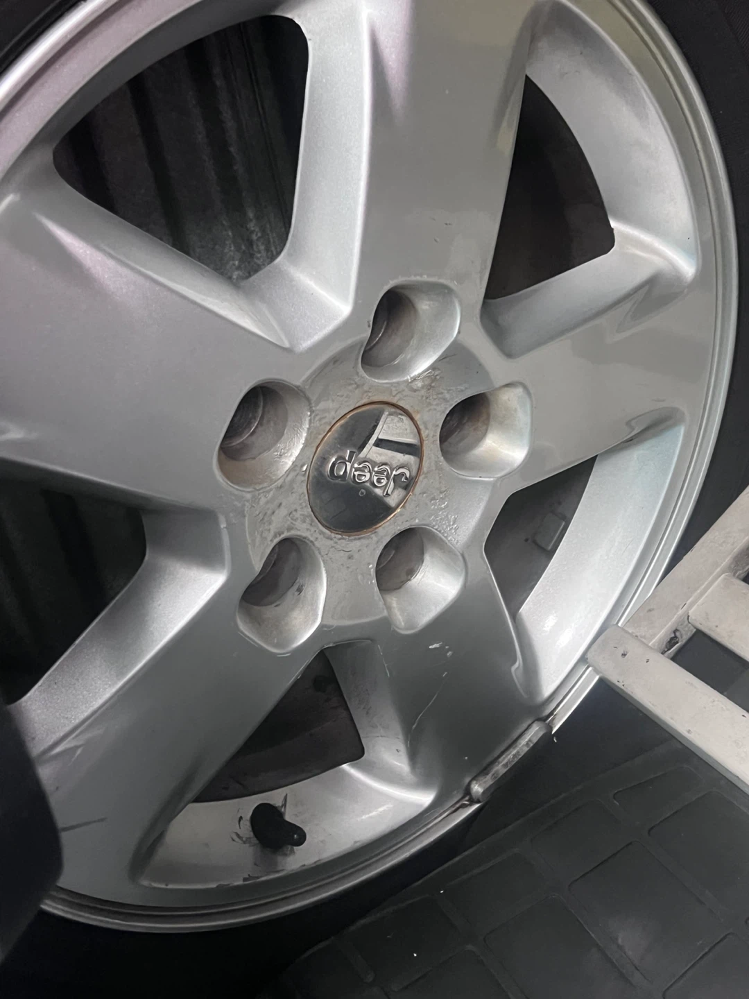 Jeep Alloy Wheel Rim