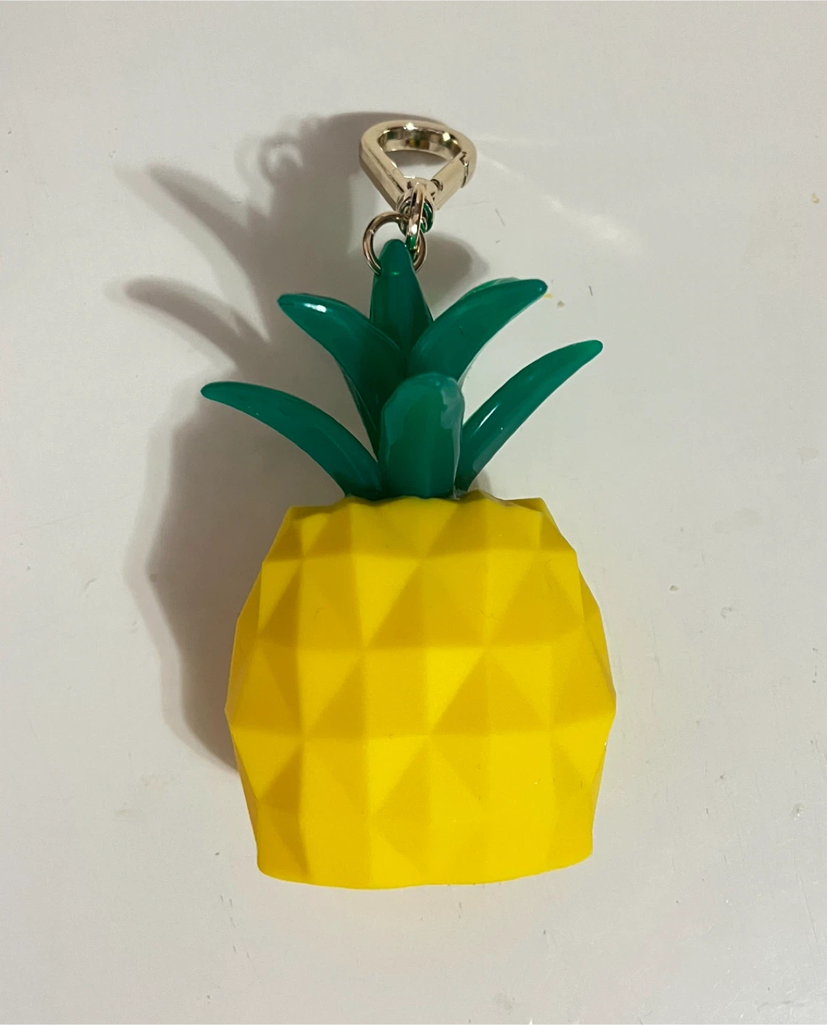 Bath and bodyworks Pineapple Hand sanitizer Holder 🏆