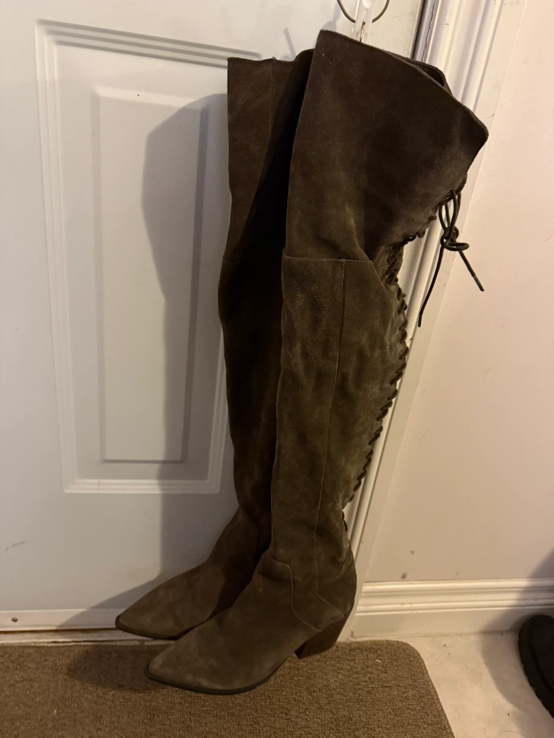 Women's Suede Knee-High Boots - photo 3