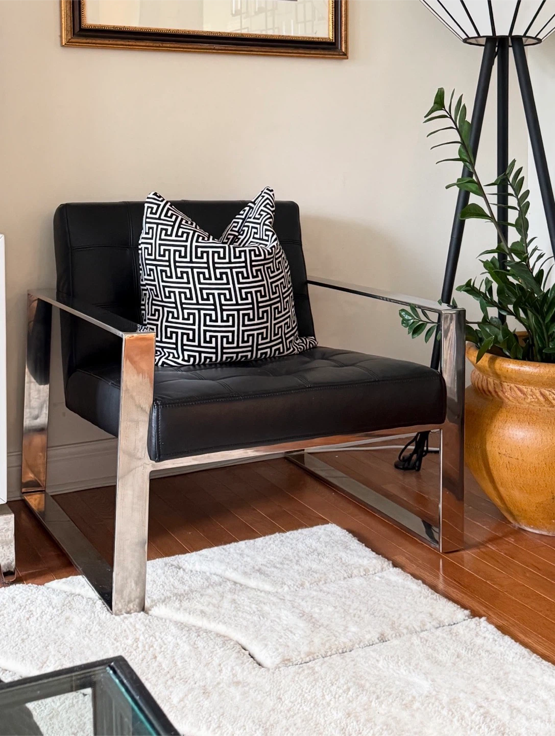 Modani Black Leather Lounge Chair with Chrome Frame - photo 2