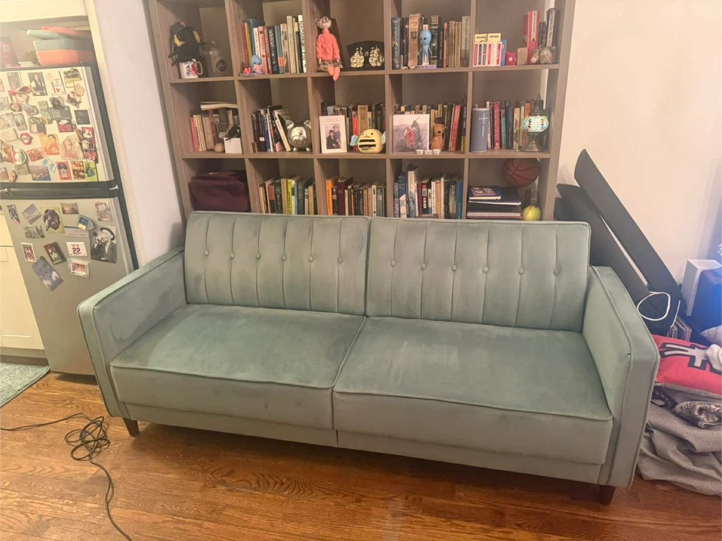 Light Green/Teal Velvet Sofa - photo 3