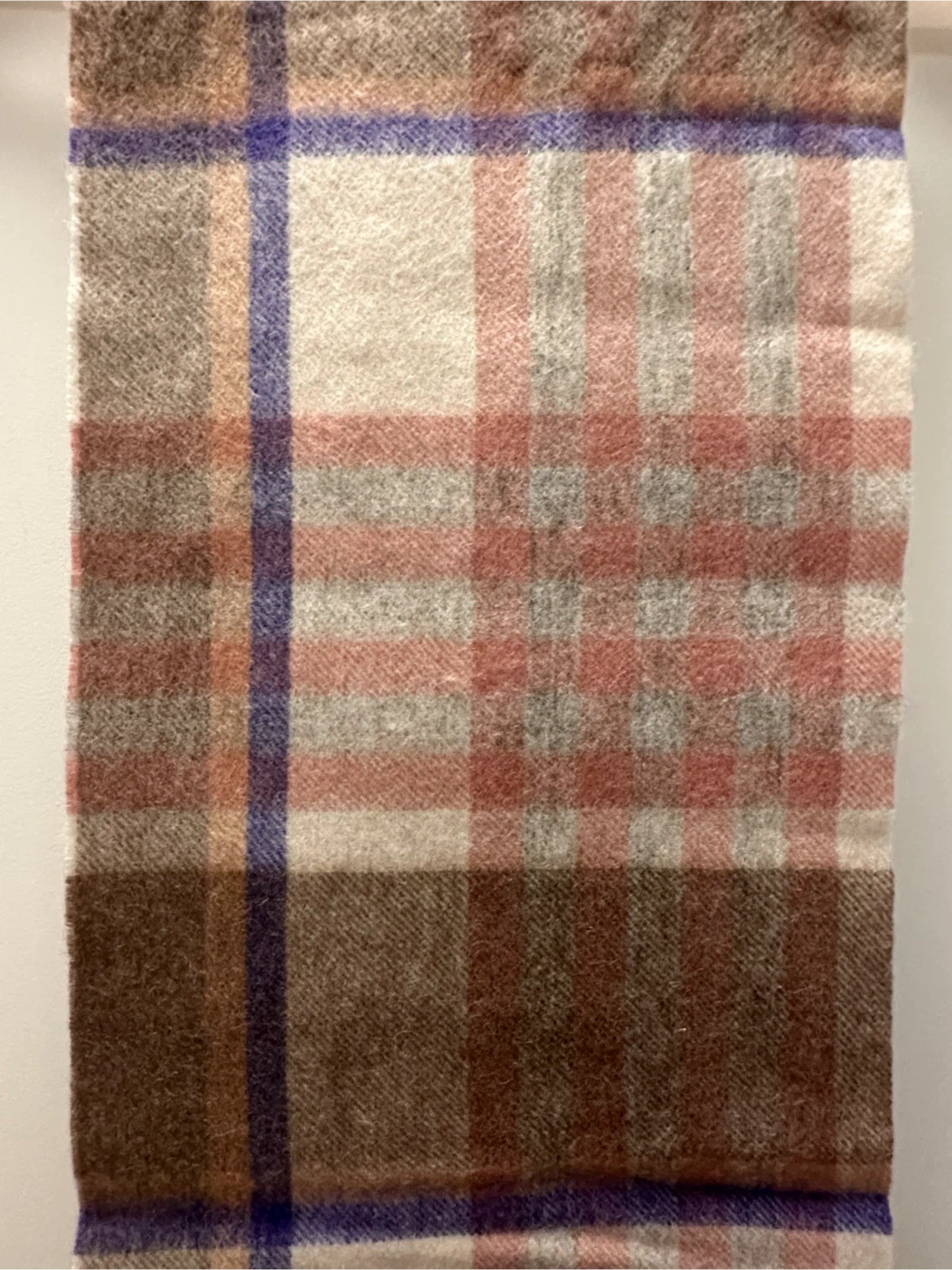 Ballantrae Edinburgh Plaid 100% Lambswool Scarf - photo 2