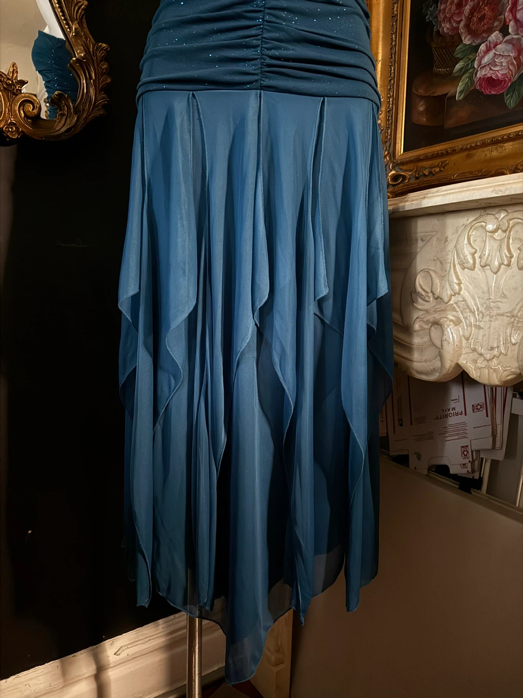 Haltered dress with layered bottom - photo 3