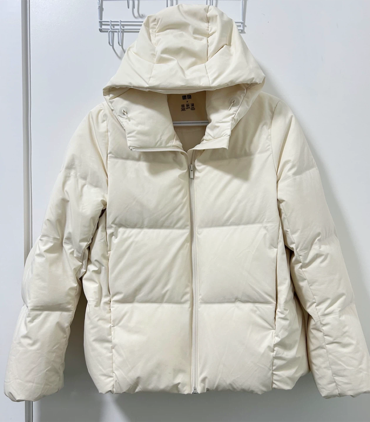 UNIQLO WINTER JACKET (MOVING OUT SALE FOR ONLY $90!!!) - photo 2