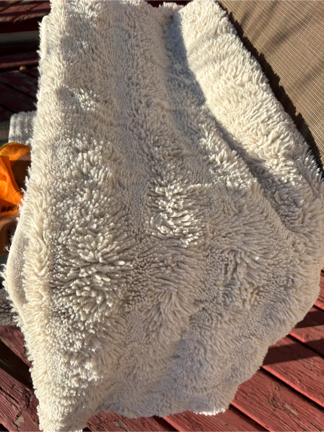 Cream Faux Fur Throw Blanket - photo 2