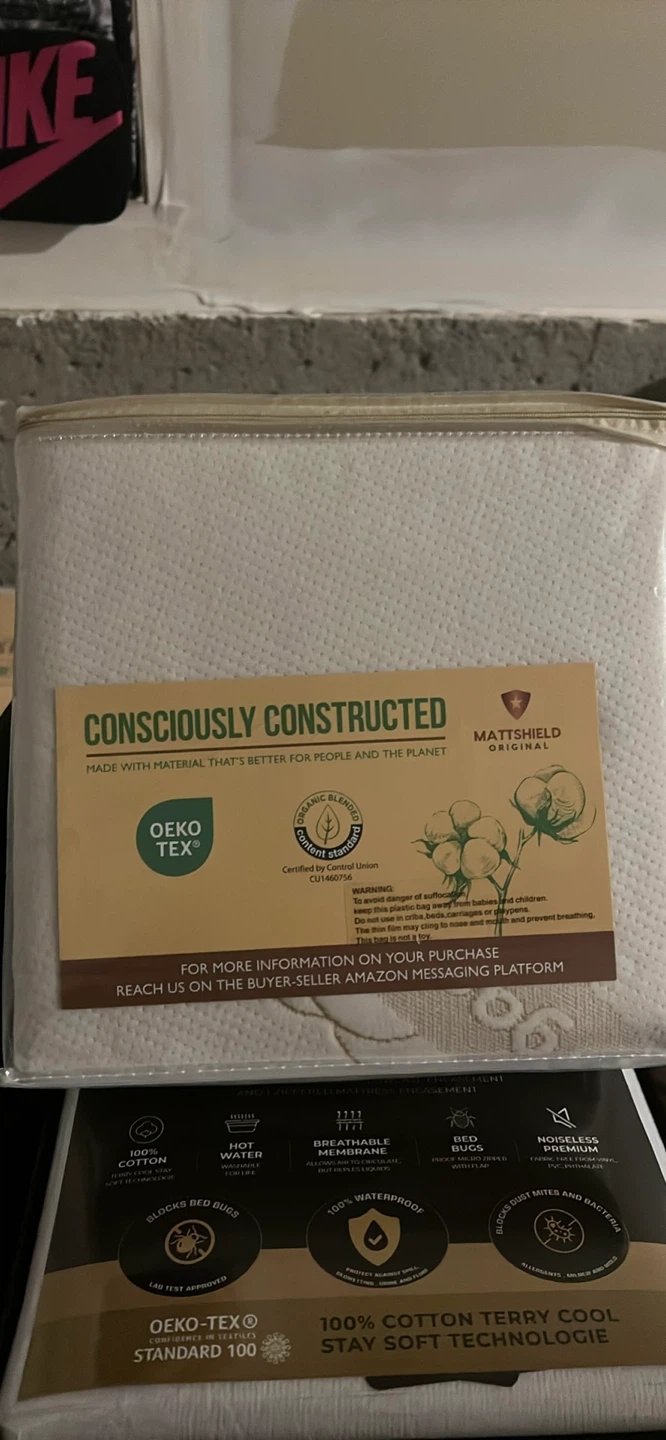 Queen Size Mattress Protector - photo 2