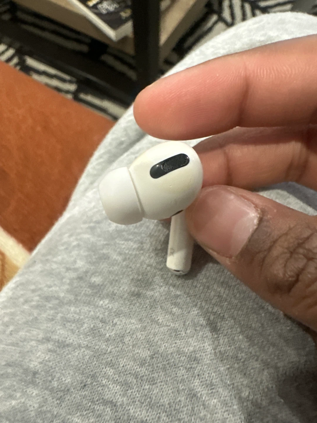 Apple AirPods Pro (1st Generation) - photo 4