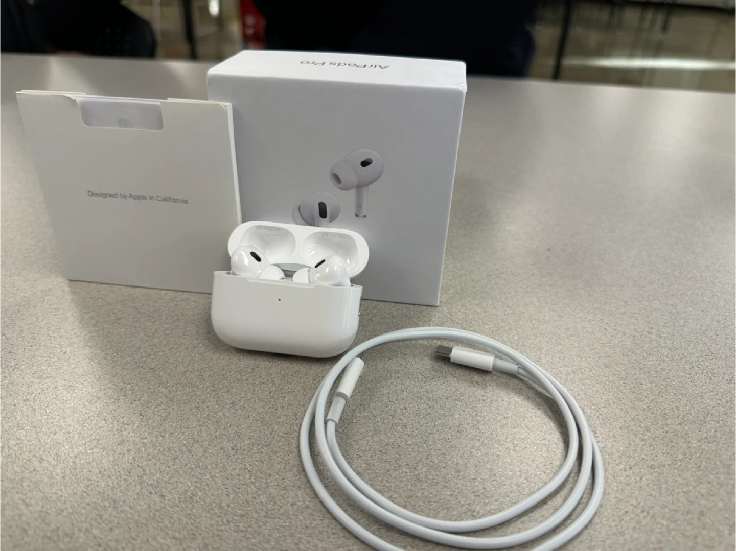 Apple AirPods Pro (2nd generation) with Charging Case - photo 3