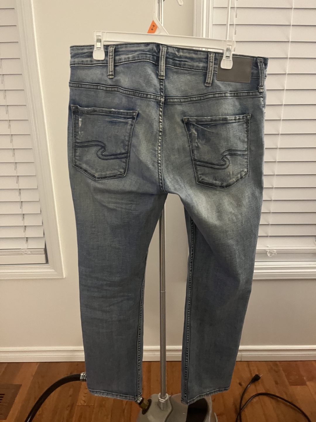 Silver Jeans Co. Allan Relaxed Fit Jeans W33/L30 - photo 2