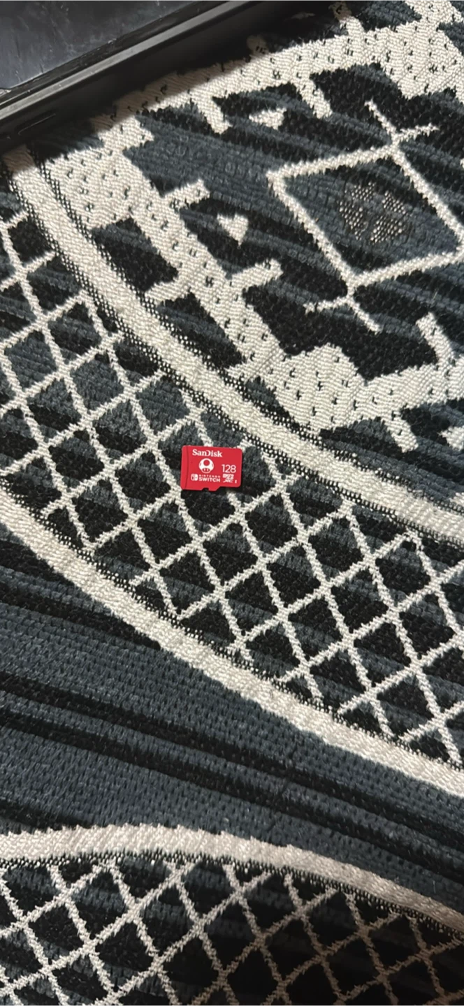 Nintendo switch, 2 games and 128GB MicroSD Card - photo 2