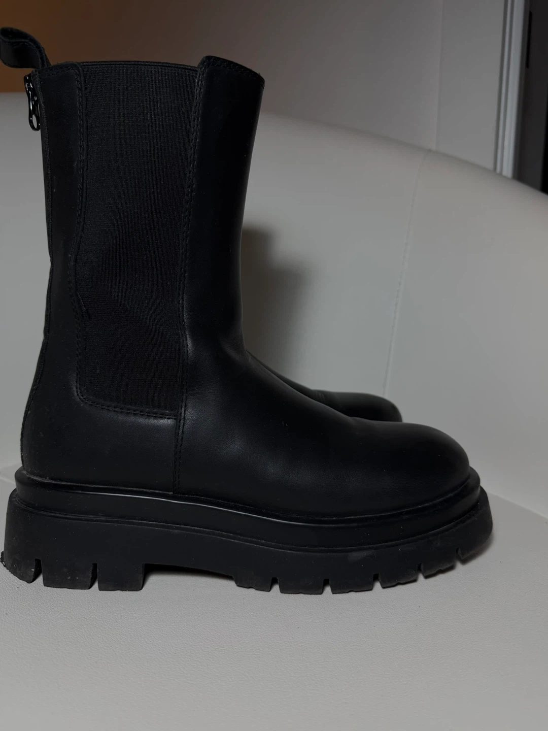 Black Chelsea Boots - photo 2