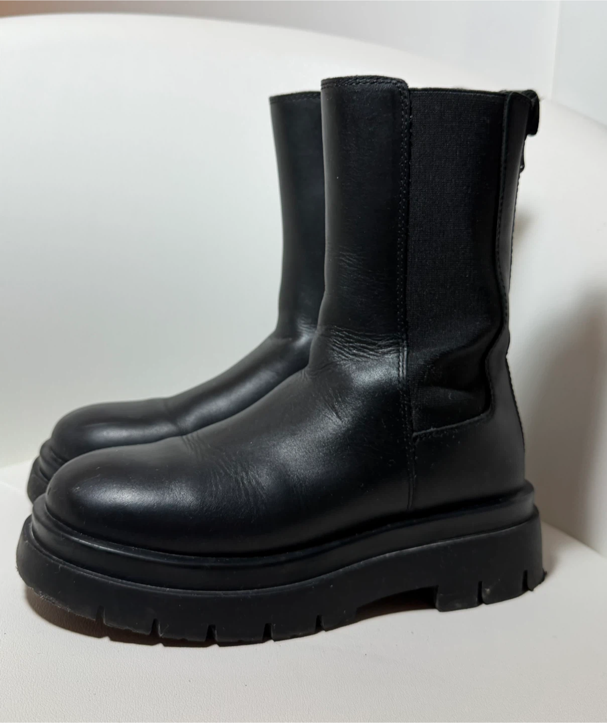 Black Chelsea Boots - photo 3