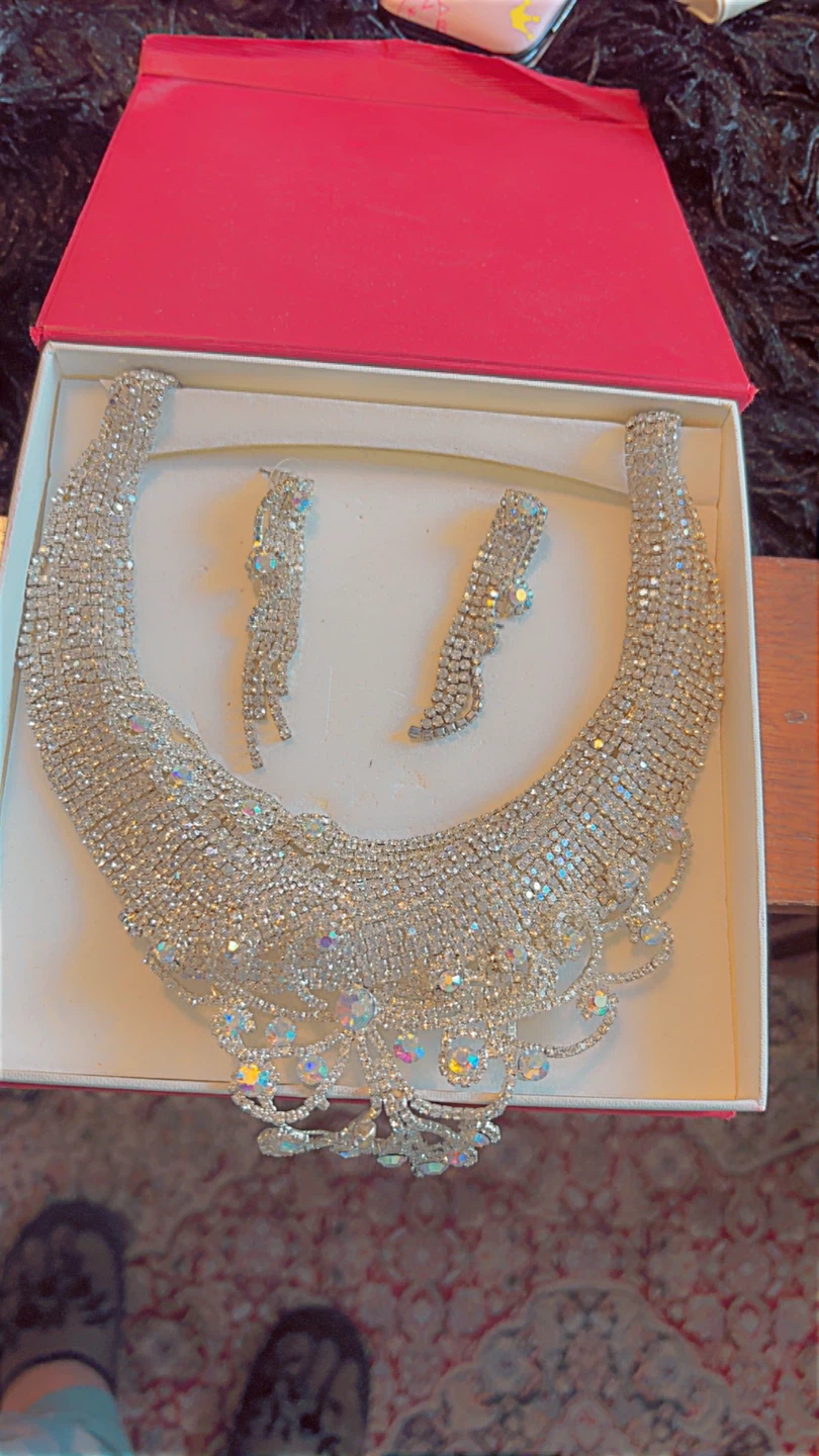 Sparkling Rhinestone Necklace and Earring Set - photo 3