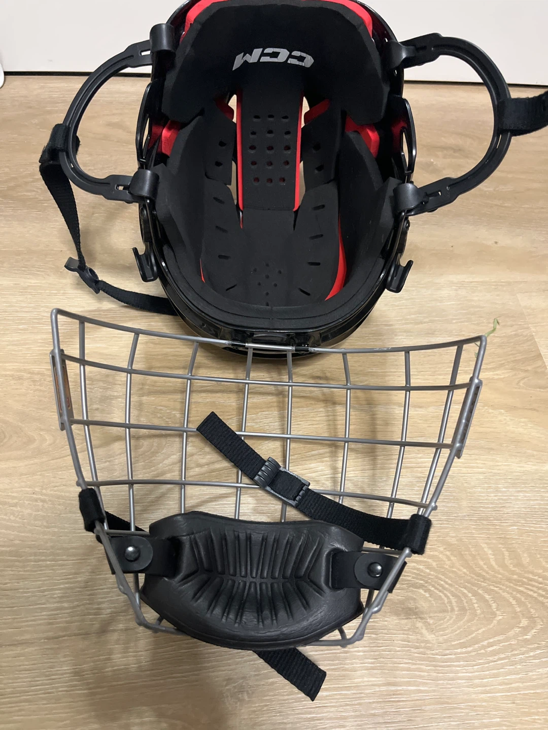 CCM Hockey Helmet with Cage - photo 2