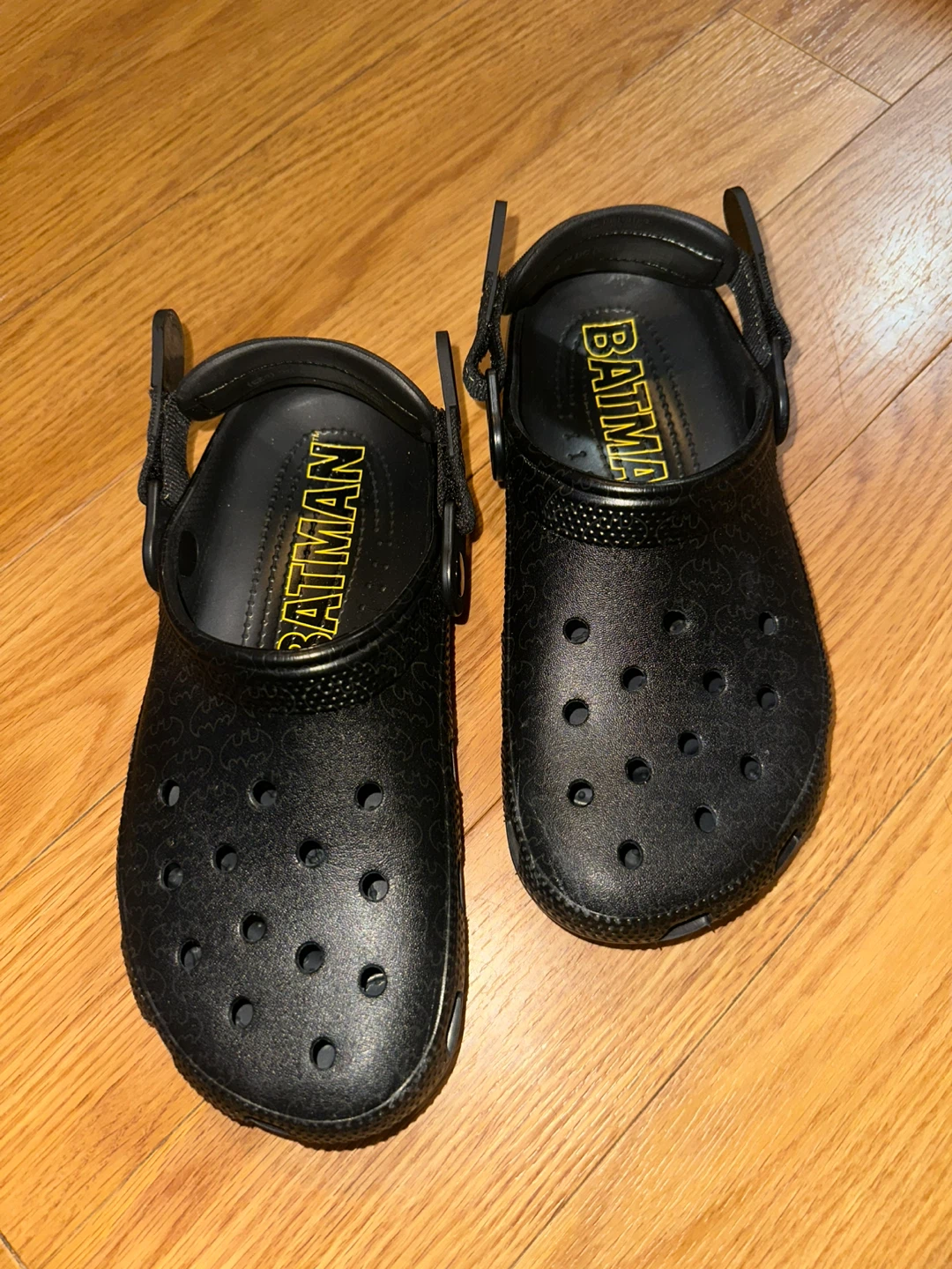 Crocs Batman Clogs - Black 6M 8W