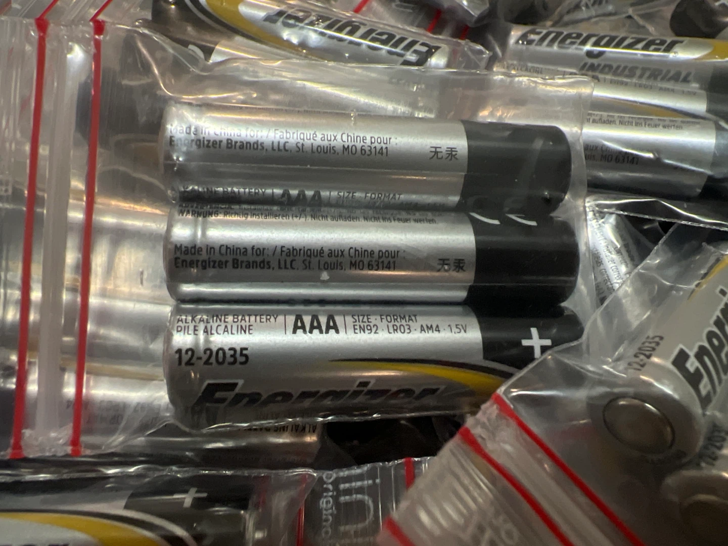 Energizer AAA Industrial Alkaline Batteries - photo 2