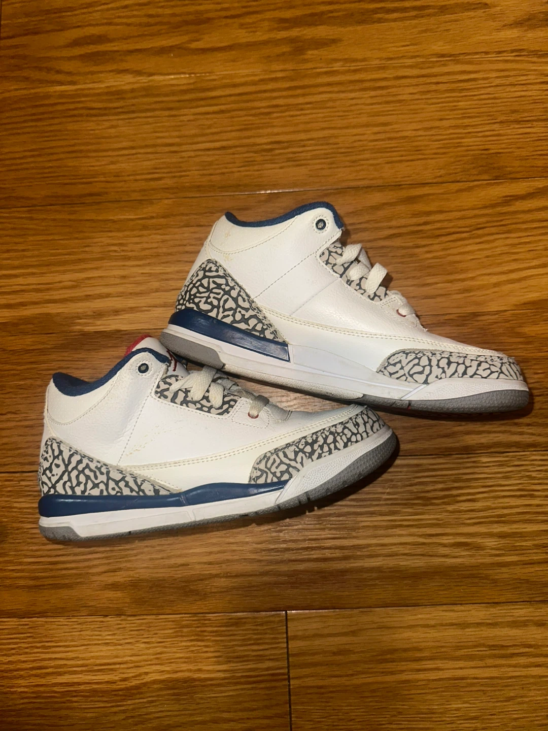 Size 2.5Y - Jordan 3 Retro True Blue 2016