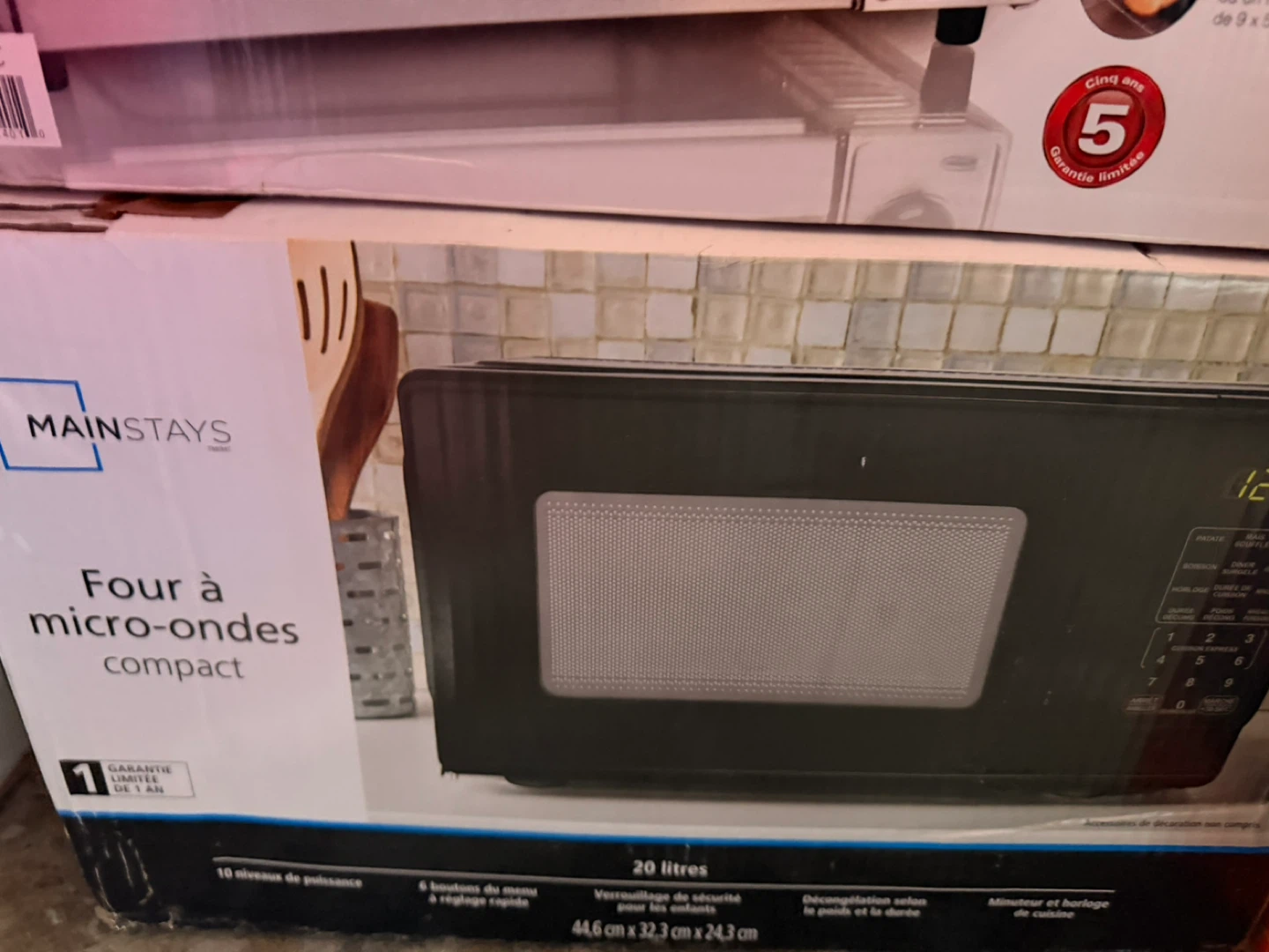 Mainstays Compact Microwave Oven 20 Litres