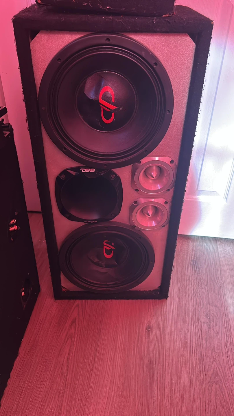 Complete system: Radio, 3 EQS, 10 inch Chuchero, Orion sub, Tara - photo 5