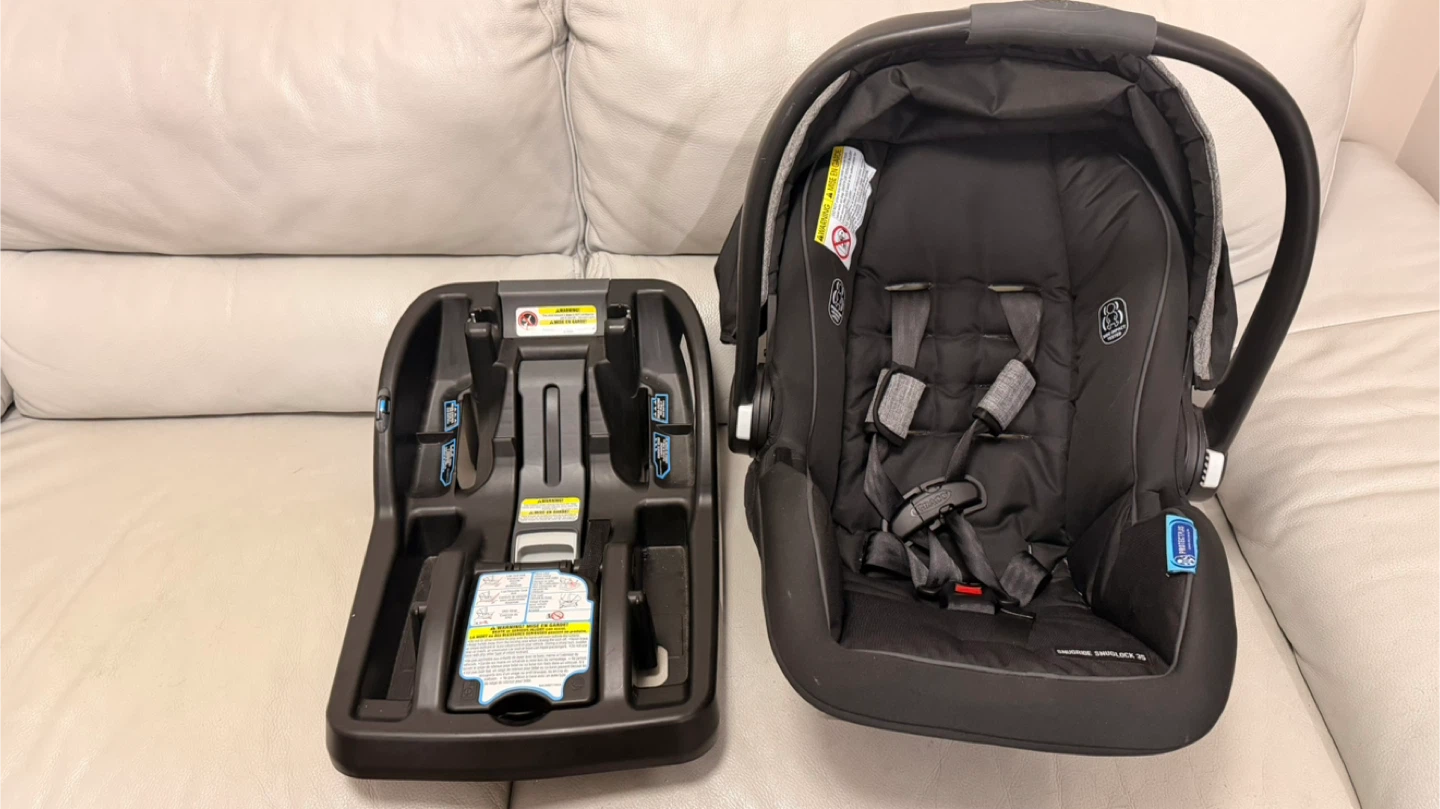 Graco SnugRide SnugLock 35 Infant Car Seat with Base