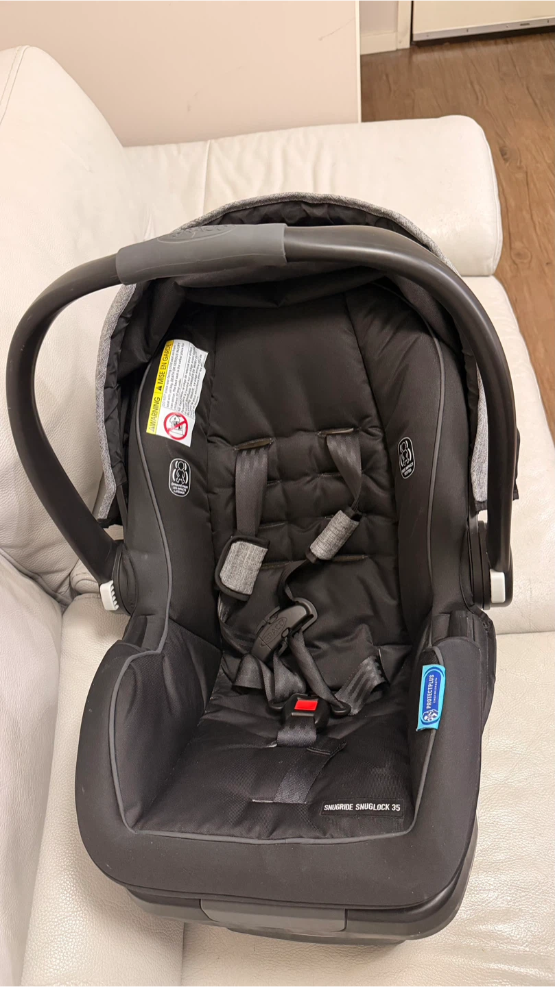 Graco SnugRide SnugLock 35 Infant Car Seat with Base - photo 3