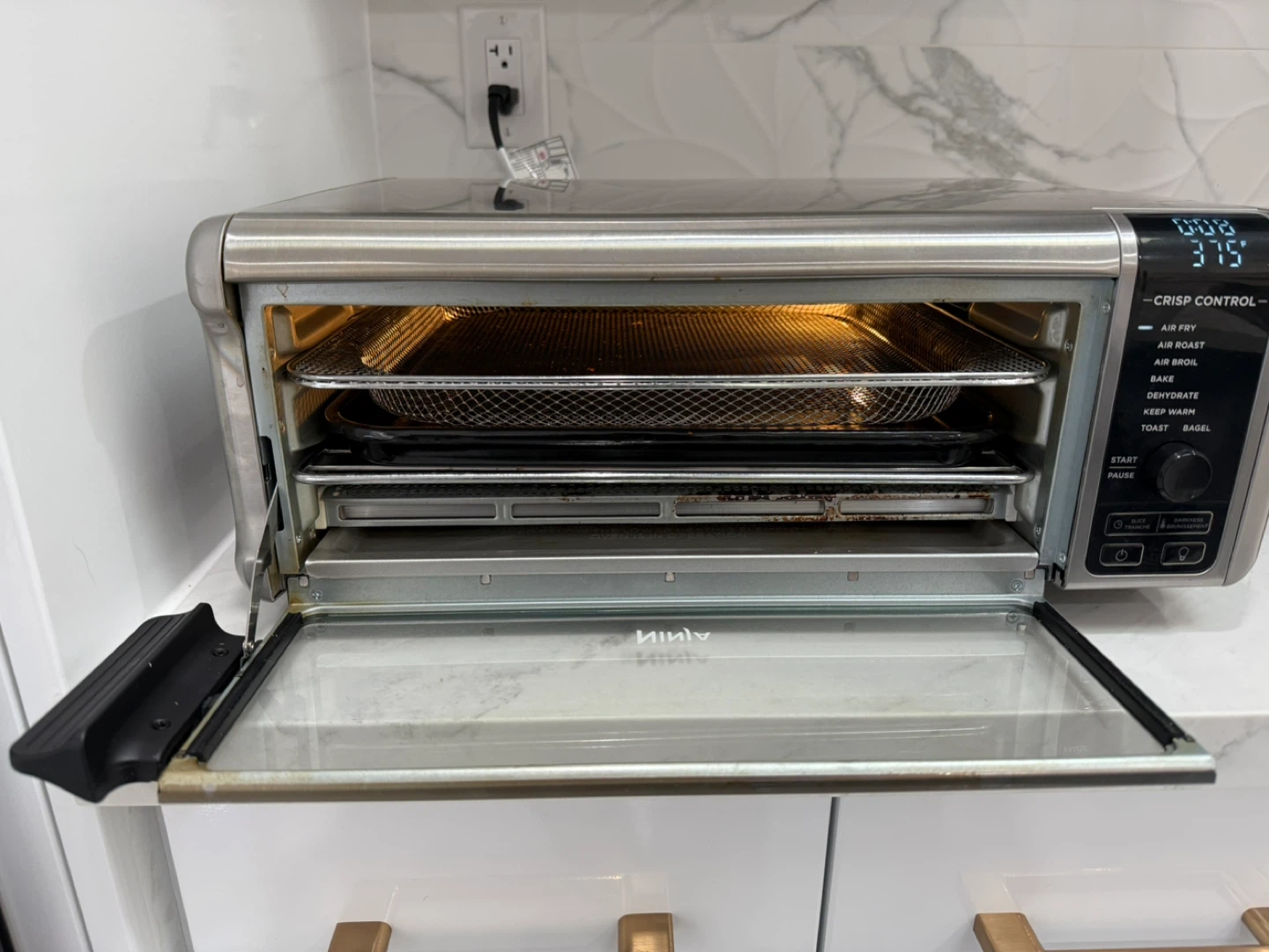 3 Month Old Ninja Foodi 8-in-1 Digital Air Fry Oven - photo 4