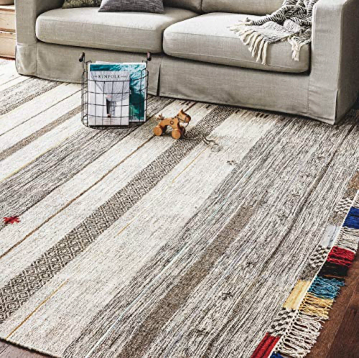 Pure wool handmade lightweight Area Rug with Fringe