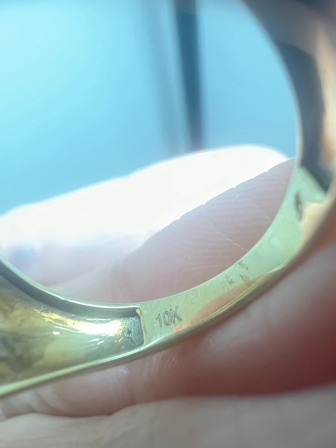 10K Gold Diamond Ring - photo 2