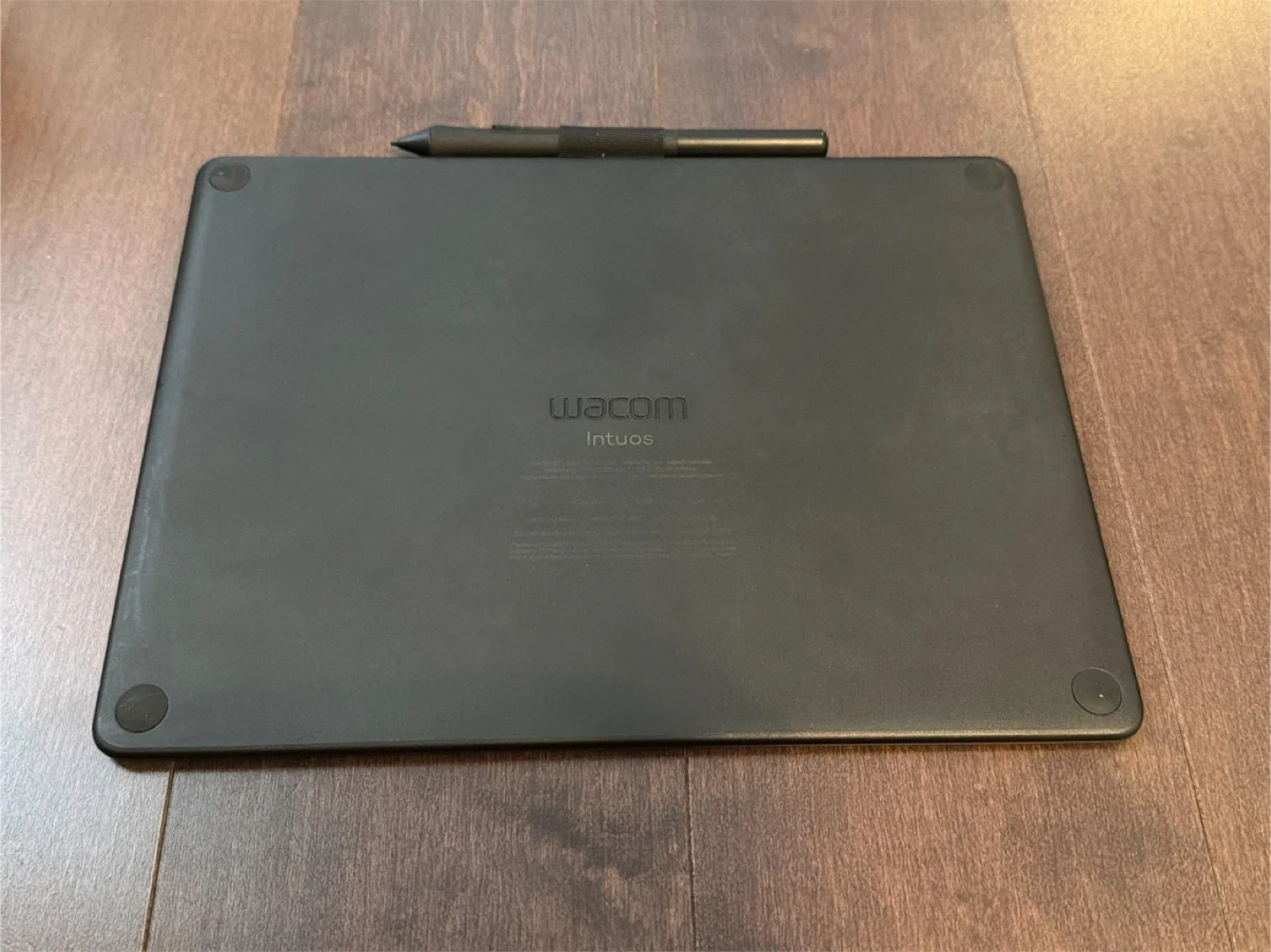 Wacom Intuos 8.5" x 5.3" Graphic