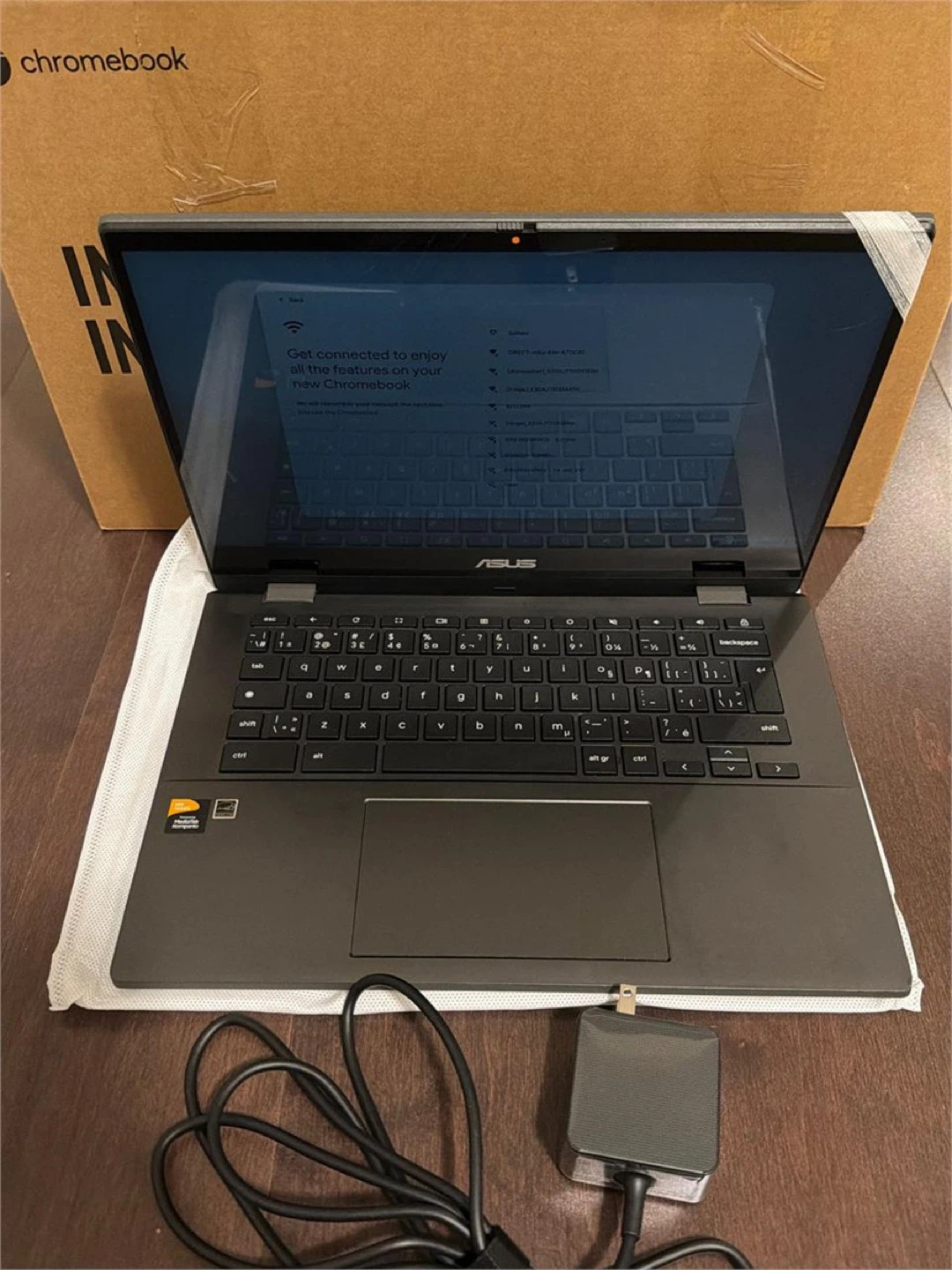 ASUS CM14 Flip 14" Touchscreen 2-in-1