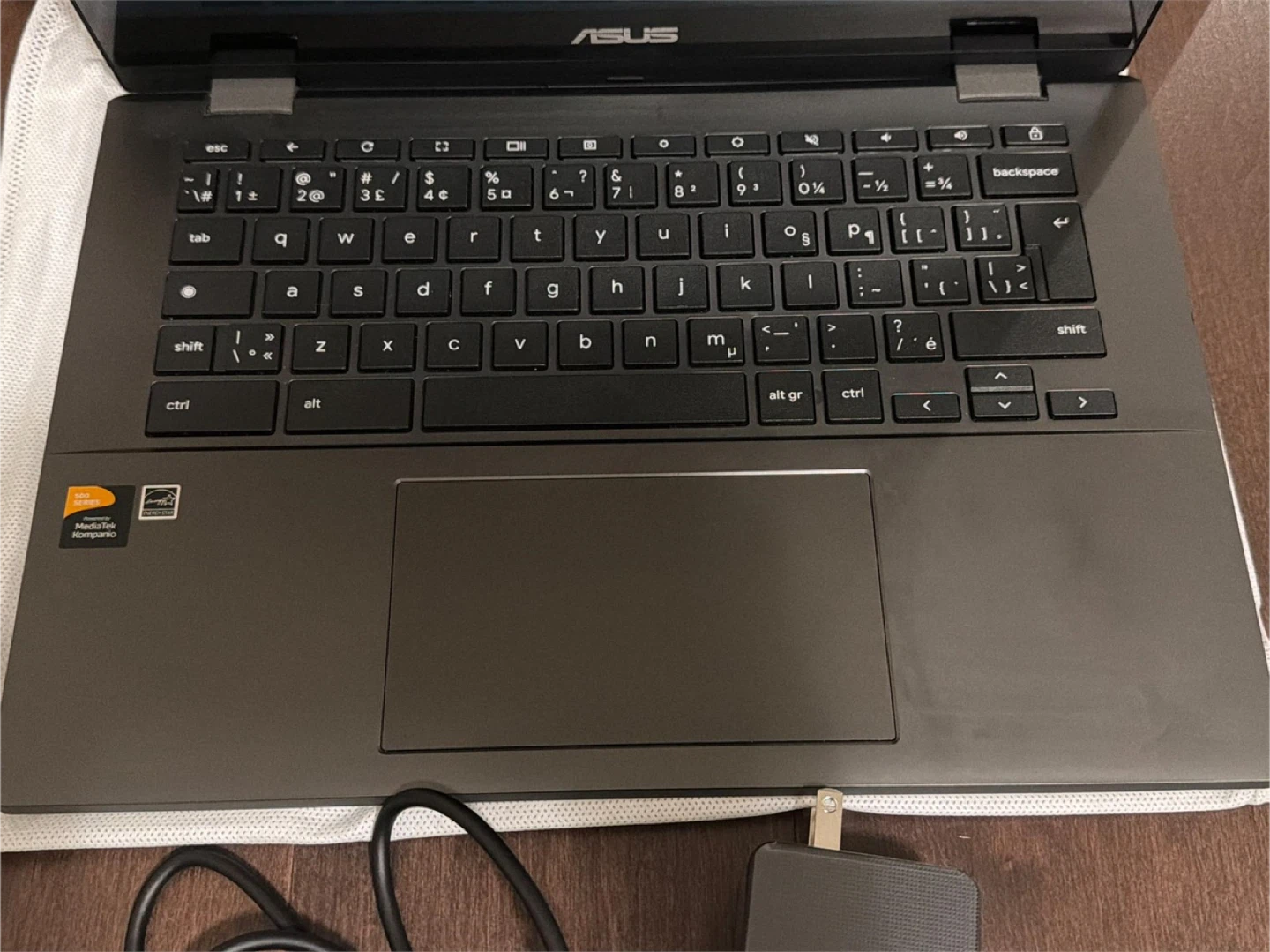 ASUS CM14 Flip 14" Touchscreen 2-in-1 - photo 2