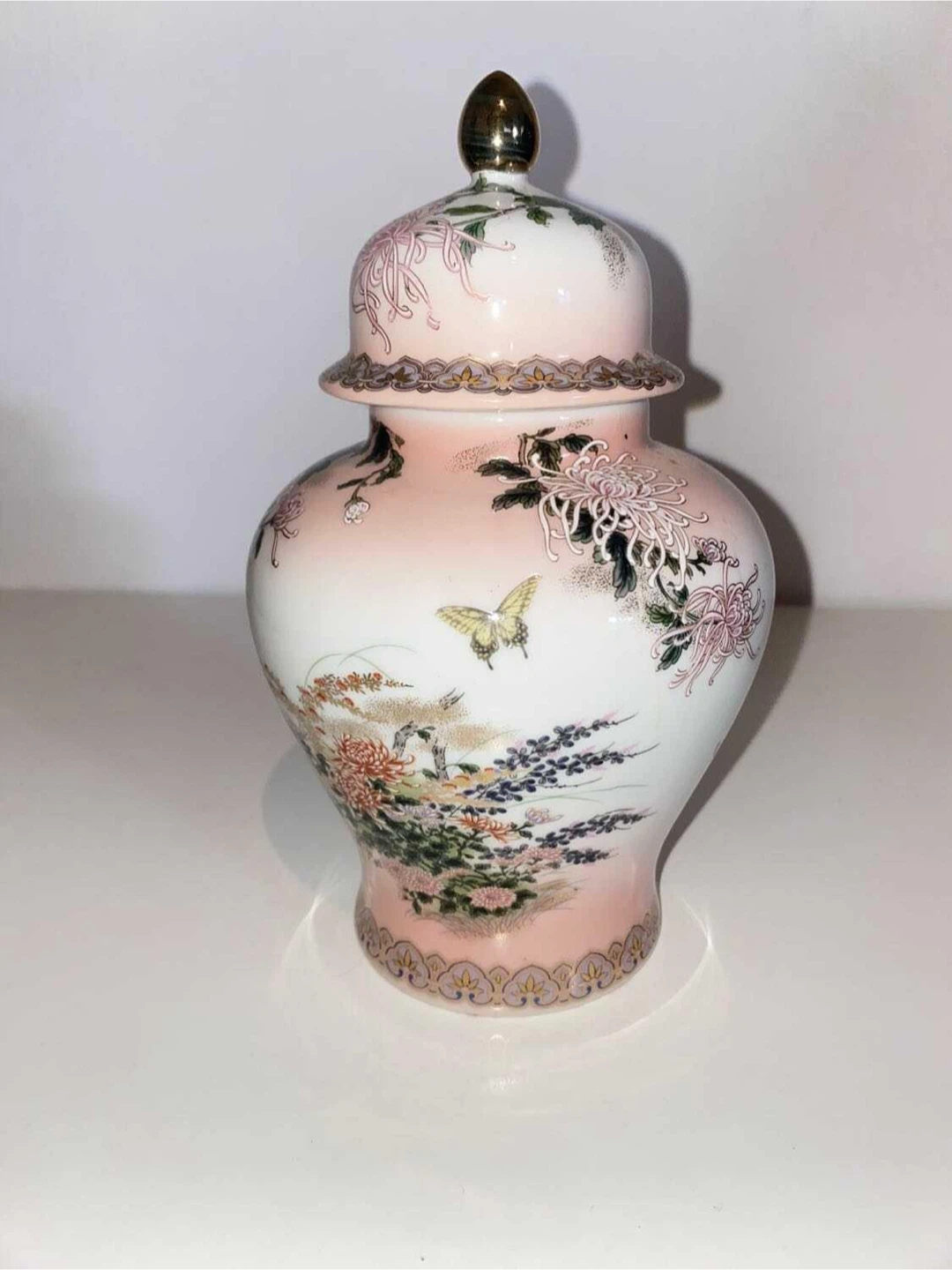 Vintage Oriental Style Jar - photo 2