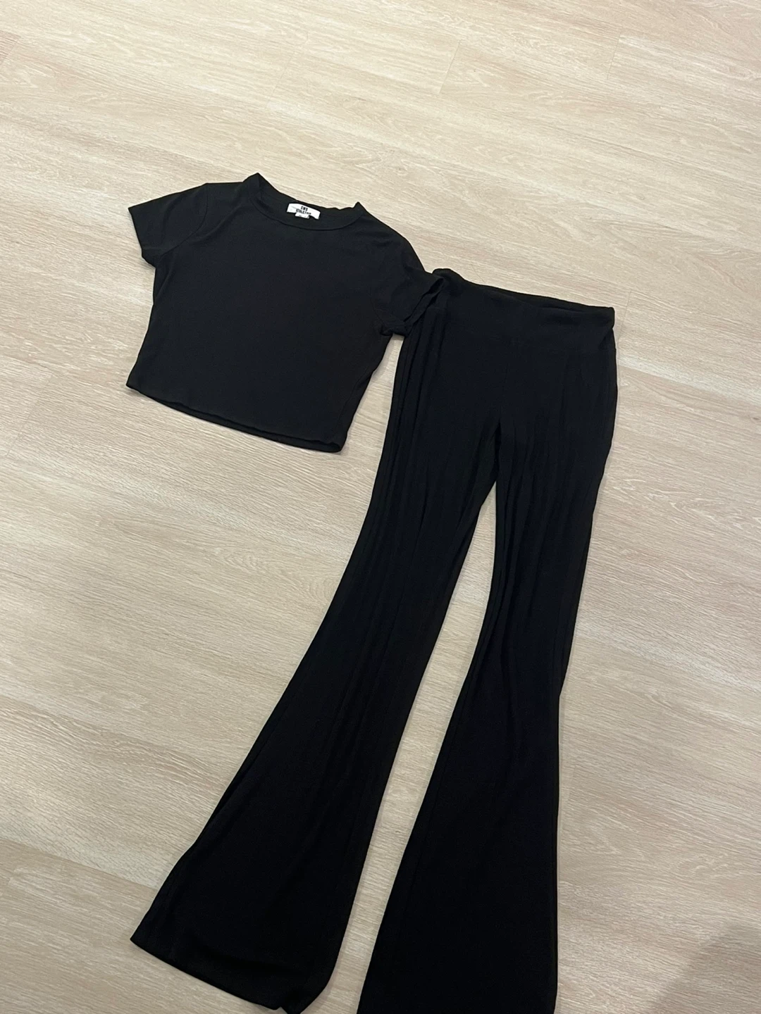 Black Ribbed Top & Flare Pants Matching Set - photo 2