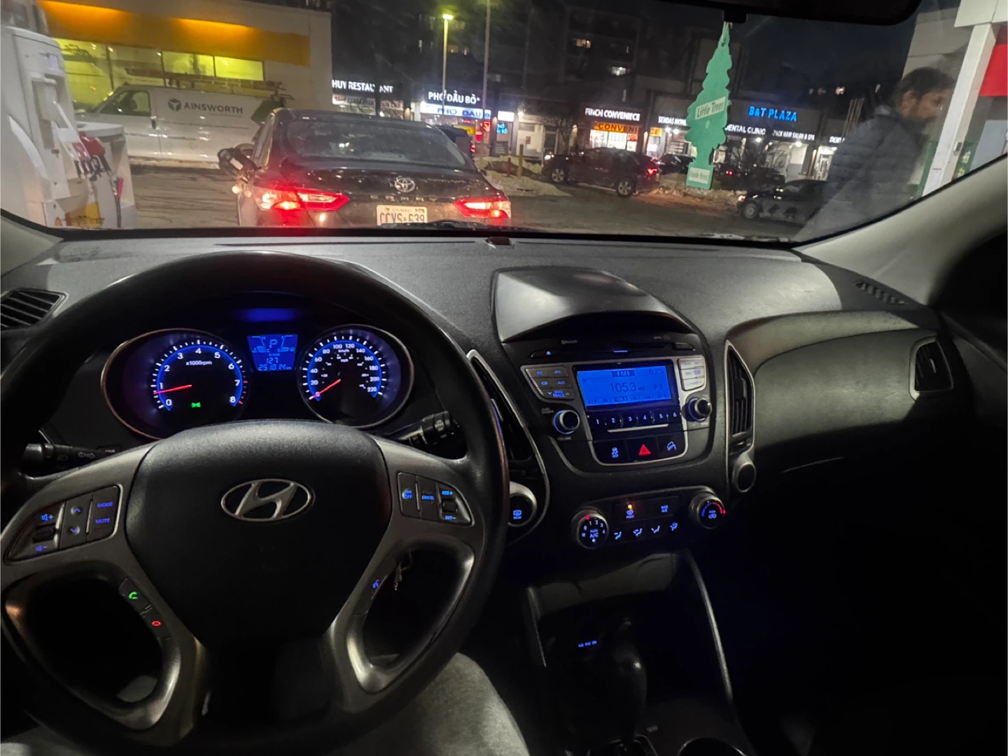 🚙 2011 Hyundai Tucson GL/GLS - photo 2