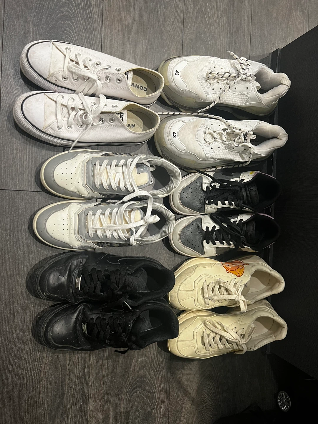 Sneakers