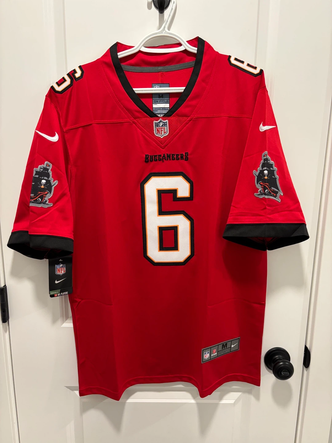 Baker Mayfield #6 Buccaneers Jersey Size Medium - photo 2