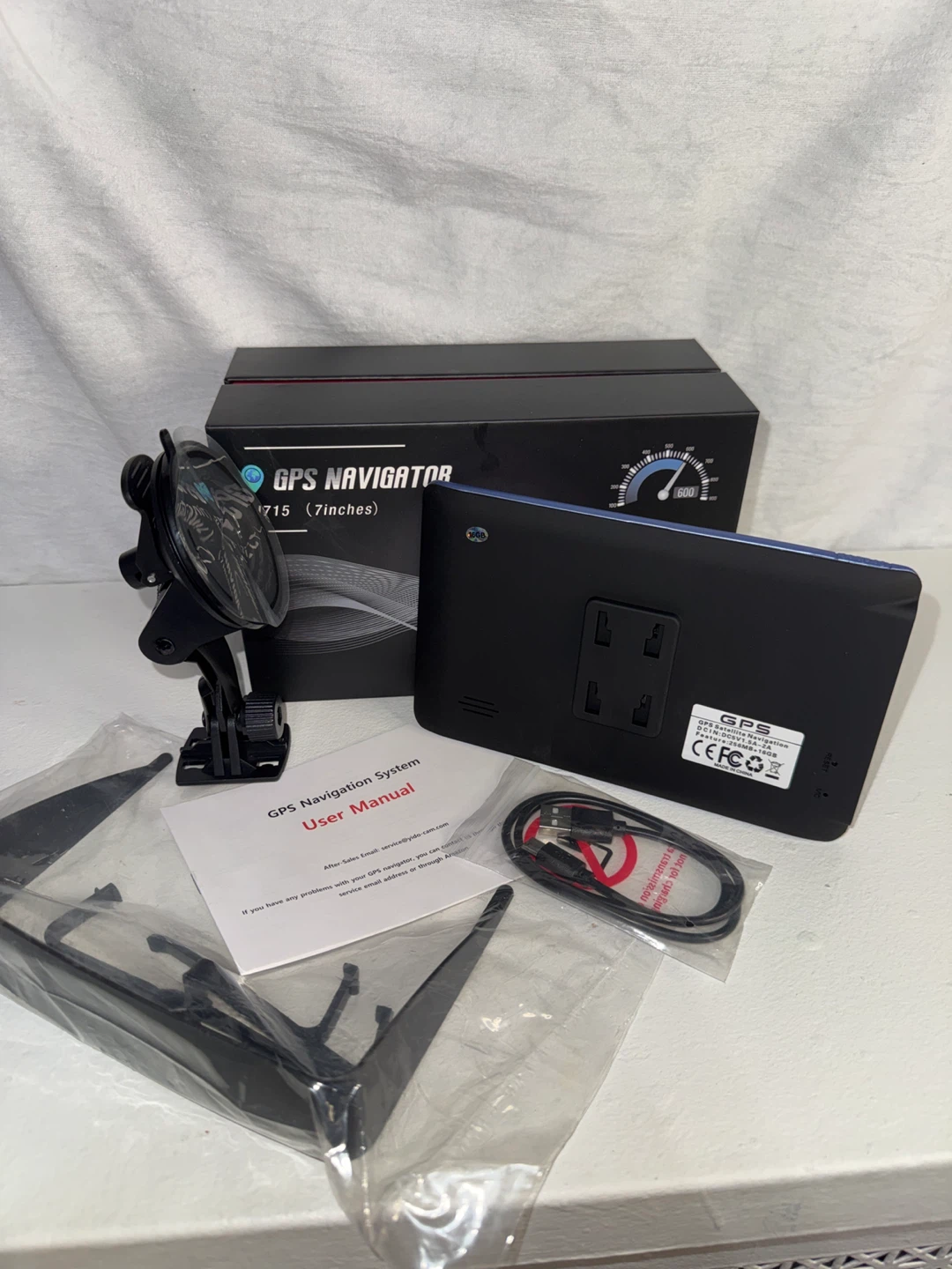 GPS Navigator J715 (7-inch) - photo 3