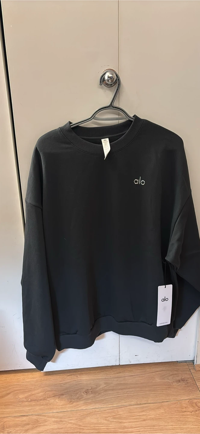 Alo Yoga Accolade Crew Neck Pullover - Black, Size L