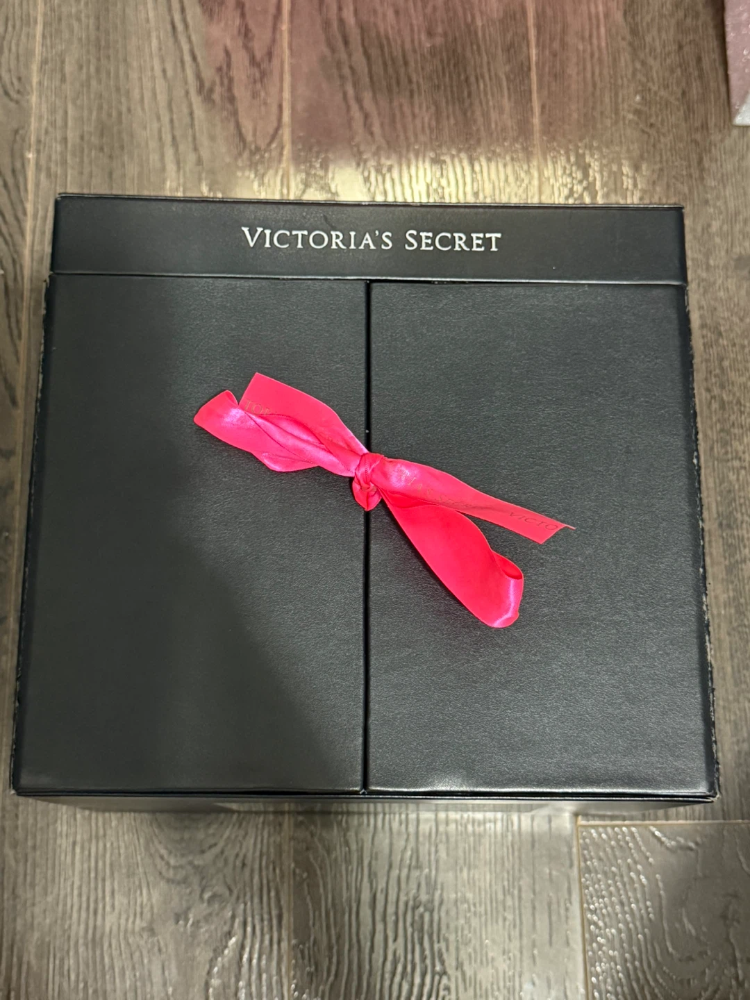 Victoria's Secret Noir Tease Perfume Gift Set