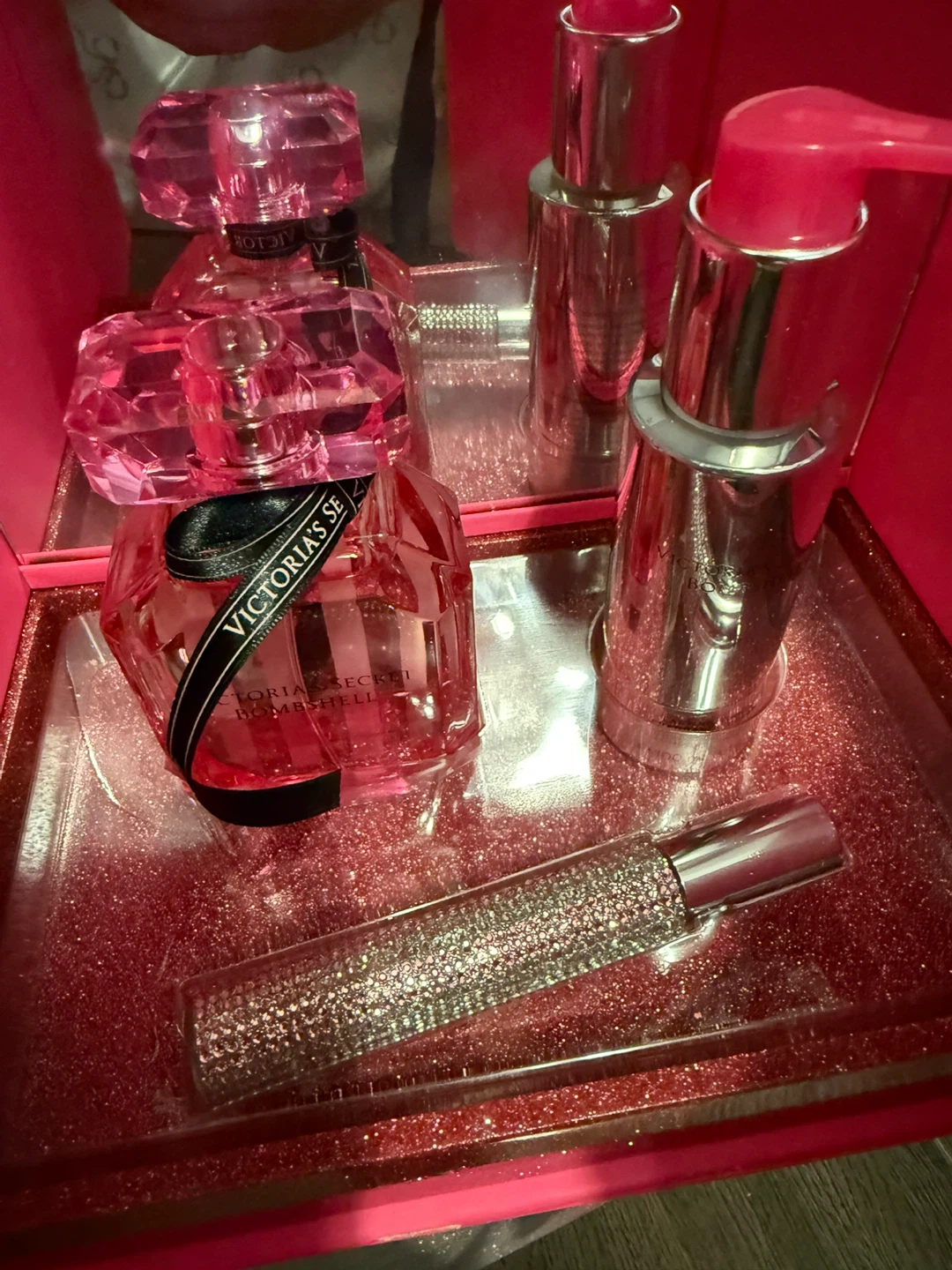 Victoria's Secret Bombshell Perfume Gift Set - photo 2