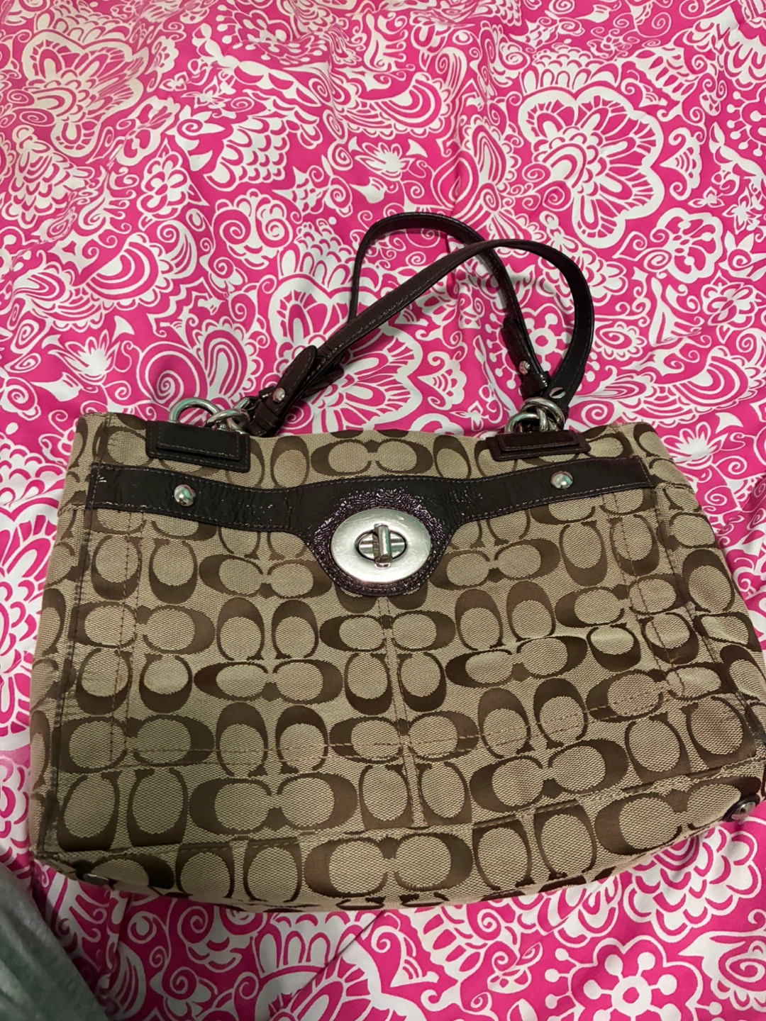 Penelope Signature Jacquard Carryall shoulder bag